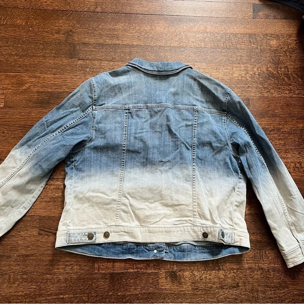 Torrid blue and white dip dye Jean jacket size 3X